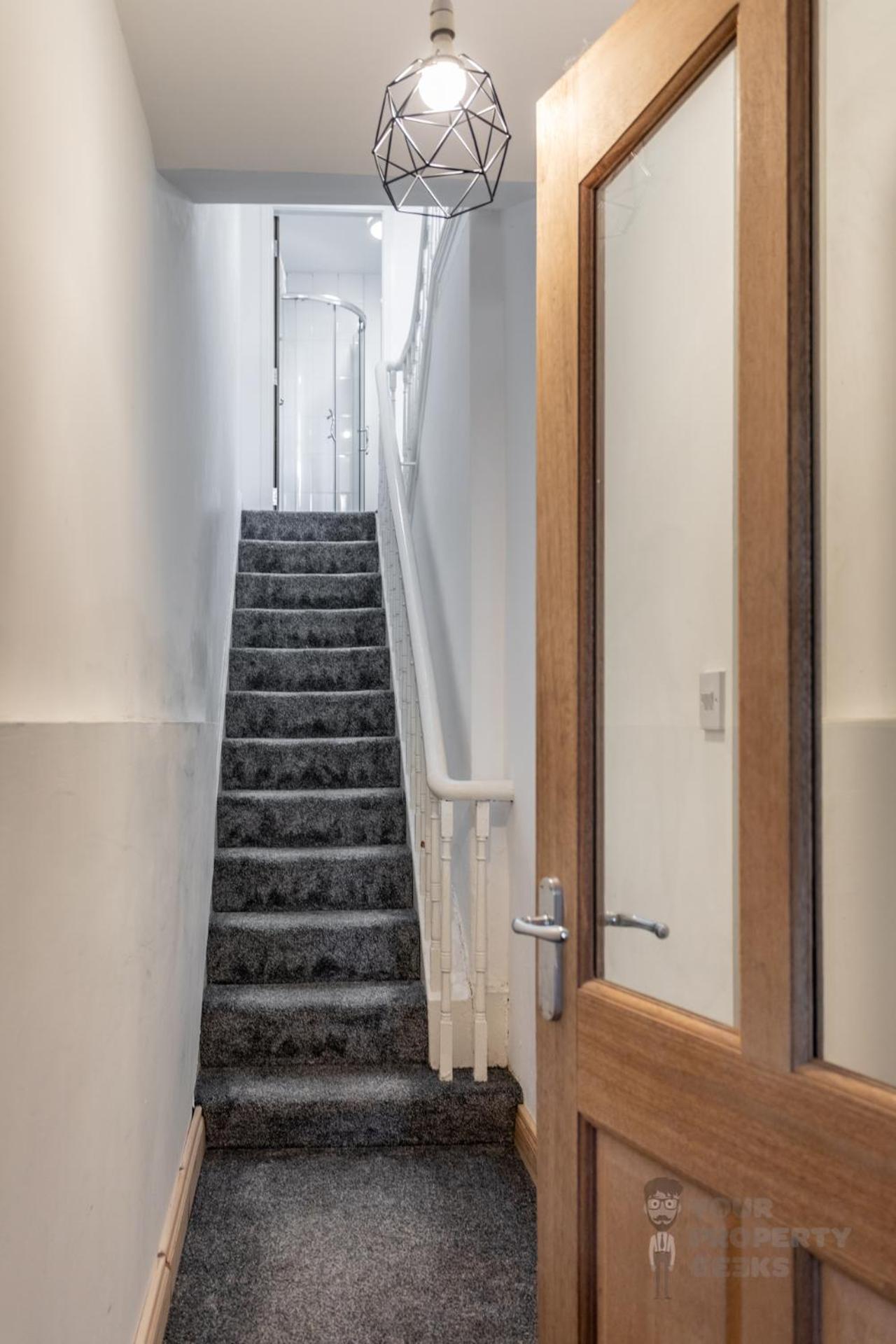 Attic Style 2 Bed Duplex Apartment With Rooftop Patio Belfast Exterior photo